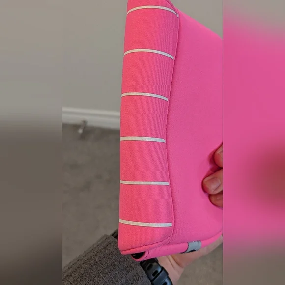 Pink Tech Accessory Pouch - Picture 6 of 6